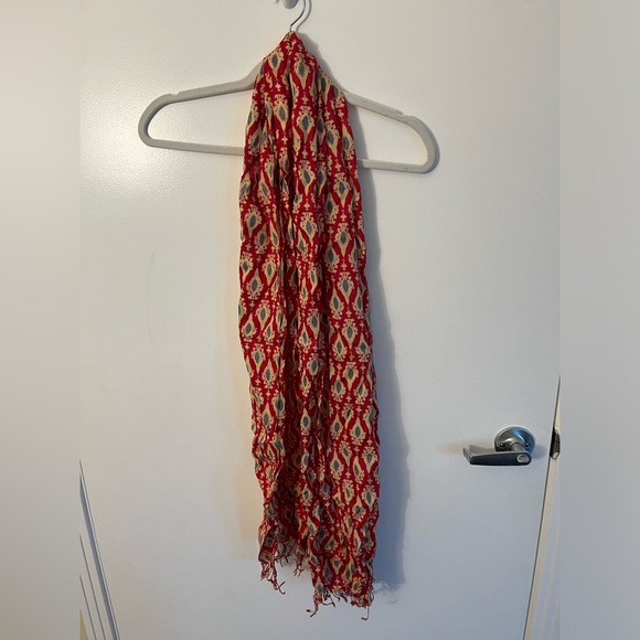 Red Patterned Scarf - Picture 2 of 6